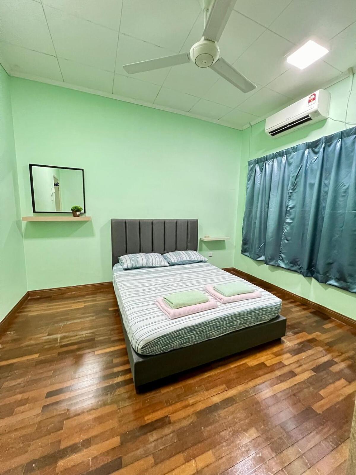 Rini Utama Homestay Skudai Exterior photo