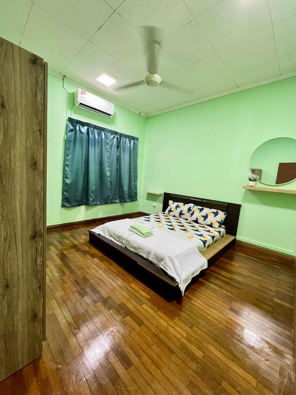 Rini Utama Homestay Skudai Exterior photo