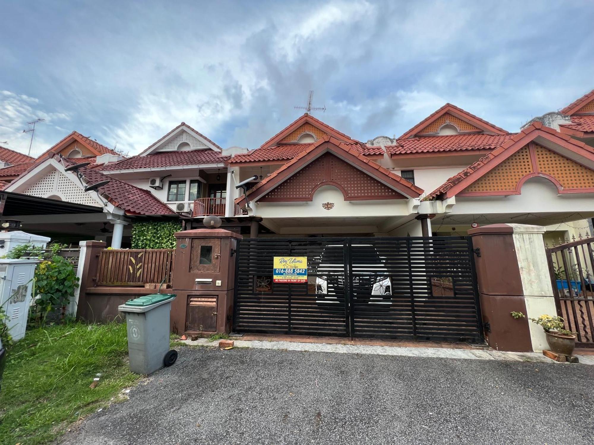 Rini Utama Homestay Skudai Exterior photo